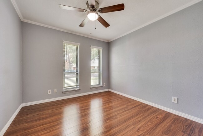 Building Photo - 1108 Janell Dr