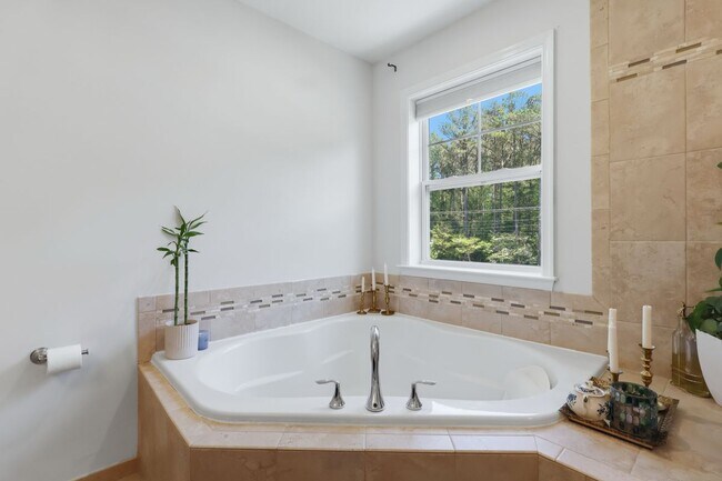 Building Photo - 20724 Hilton Run Ct
