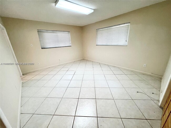 Building Photo - 1431 Miller Rd