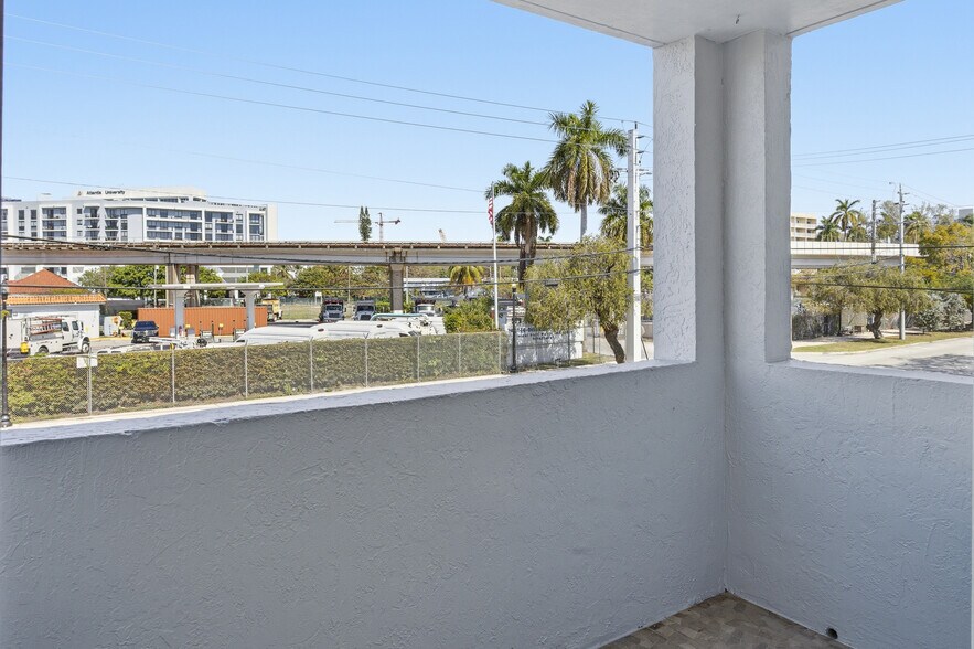 Building Photo - 1010 NW 11th St