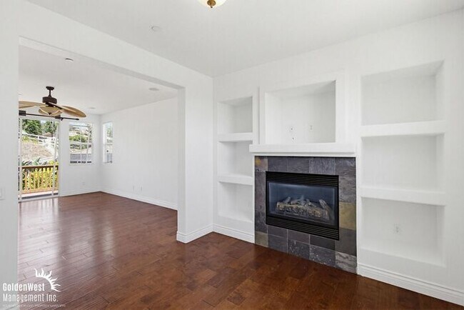 Building Photo - Elegant 5Bdm 3Ba Hilltop Home In Fallbrook!