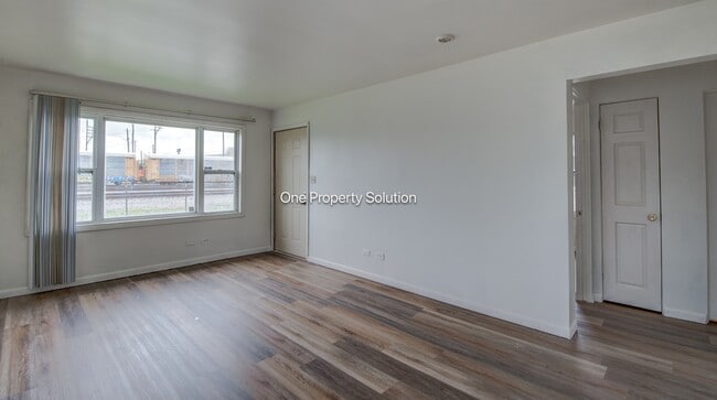 Building Photo - 1227 Logan St