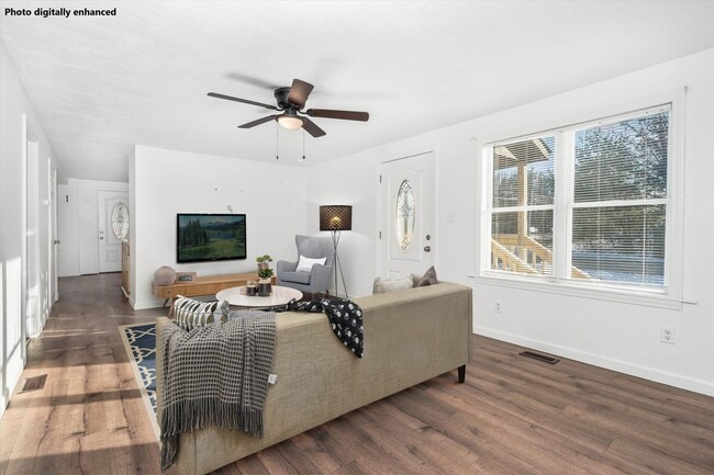 Building Photo - 657 W Swanzey Rd