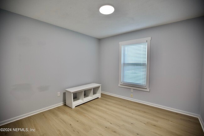 Building Photo - 3542 Sheldrake Dr