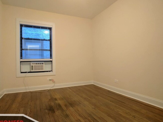 Building Photo - 2645 N Spaulding Ave