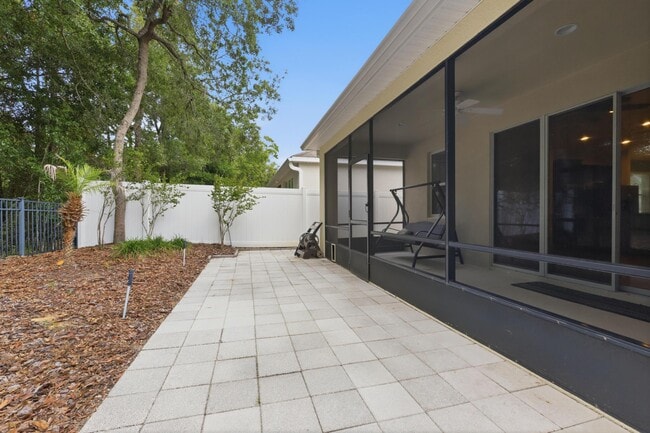 Building Photo - 740 Preakness Cir