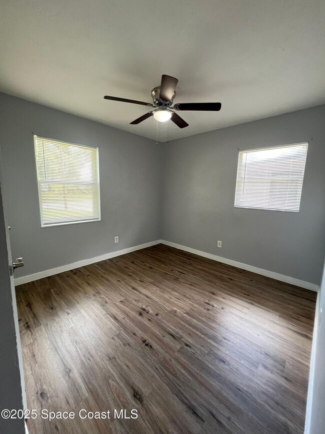 Building Photo - 1221 Cypress Ln