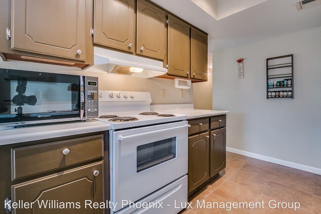 Building Photo - 2 br, 2 bath House - 460 North 64th Place