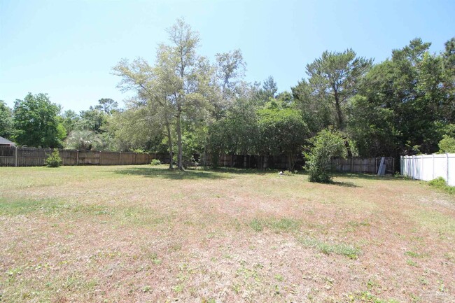 Building Photo - 2563 2nd Ct