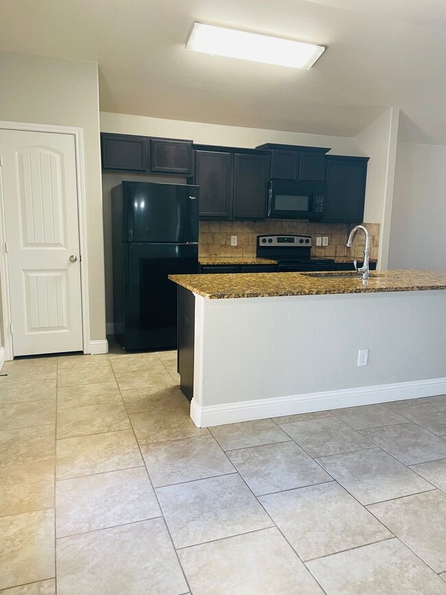 Building Photo - 3Bed/2Bath-Frenship ISD