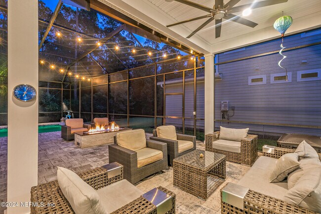 Building Photo - 452 Quail Vista Dr