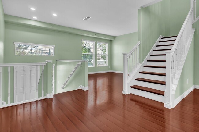 Building Photo - 26090 Stonehaven Dr