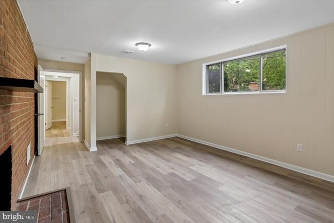 Building Photo - 901 Kenbrook Dr