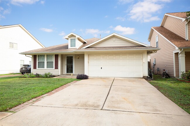 Building Photo - 19842 Hidden Shadow Ln