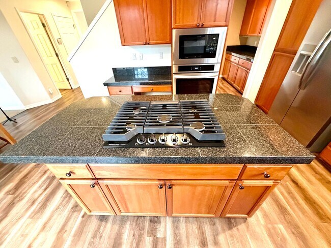 Building Photo - Beautiful Home in the Sought After Arbor Crossing Subdivision~ Soaring Windows with Great Natural...