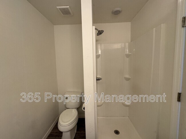 Building Photo - 26433 Sandhill Blvd