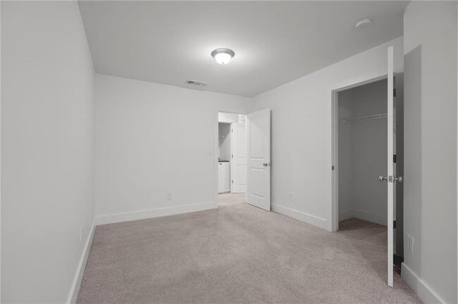 Building Photo - 1908 Plainsboro Dr