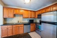 Building Photo - 400 New River Rd