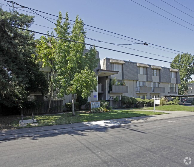 Building Photo - Providence House Apartments