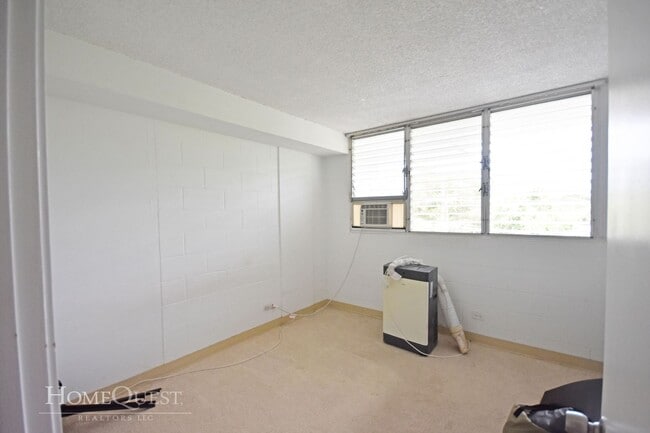Building Photo - View!  2/1/1 - Mountain View Terrace - $24...