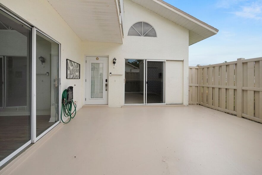 Building Photo - 6879 Pentland Way