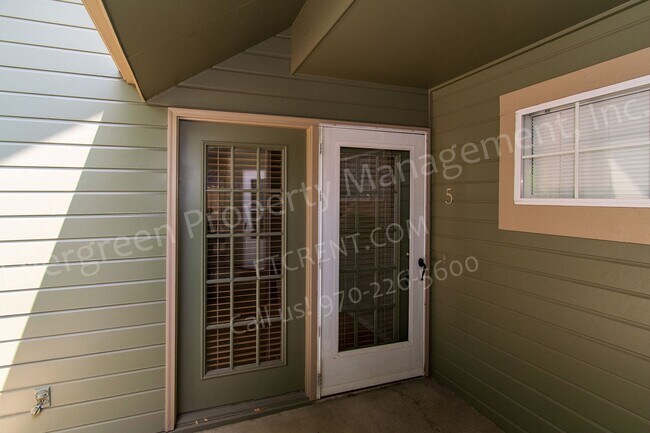 Building Photo - 3565 Windmill Dr