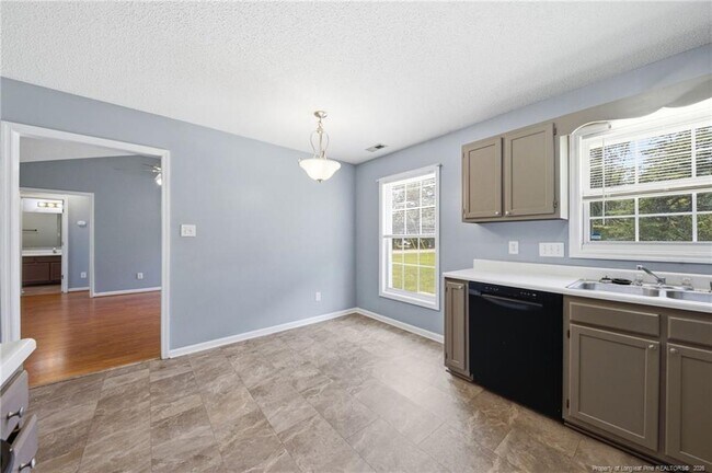 Building Photo - 111 Hobson Ct