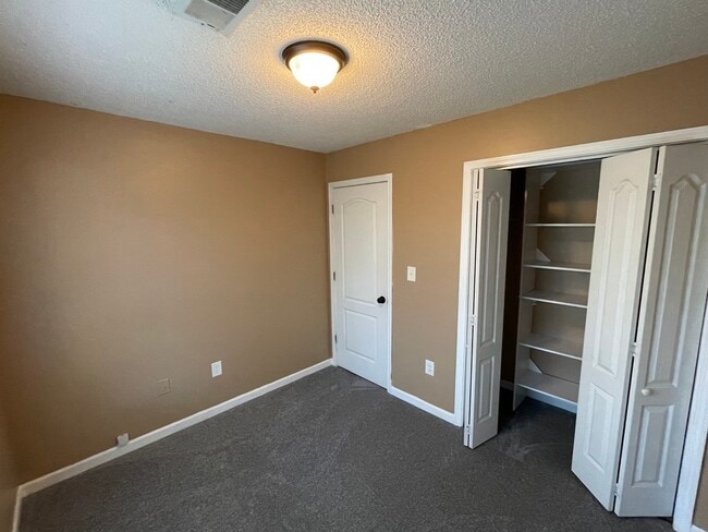 Building Photo - 1403 Chasewind Ct