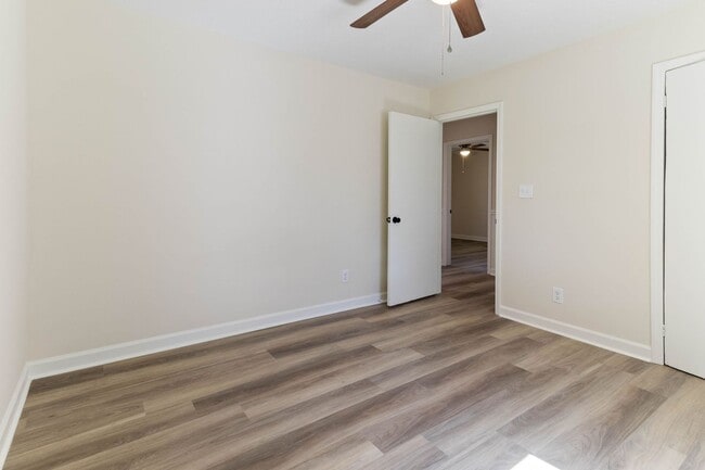 Building Photo - 1106 Bullard St