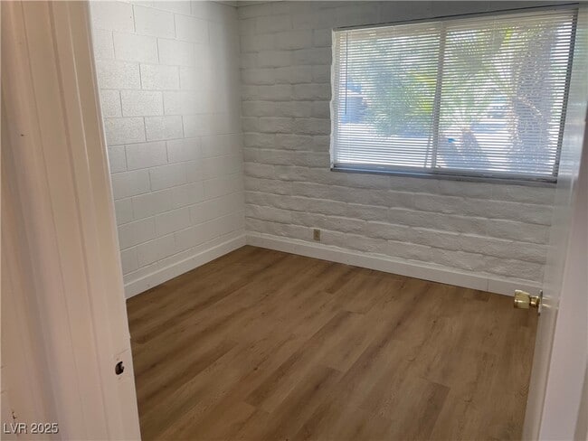 Building Photo - 2198 Capistrano Ave