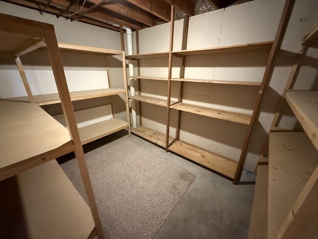 Building Photo - 2004 1st Ave S