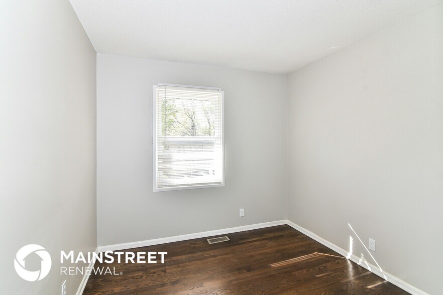Building Photo - 8702 E 91 St