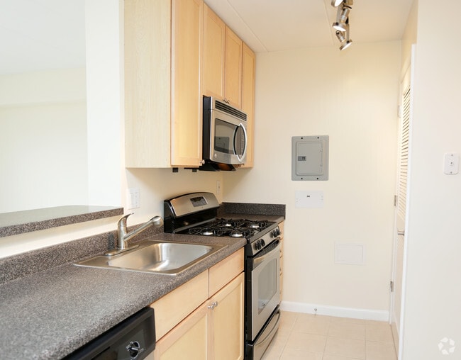 Building Photo - The Spectrum