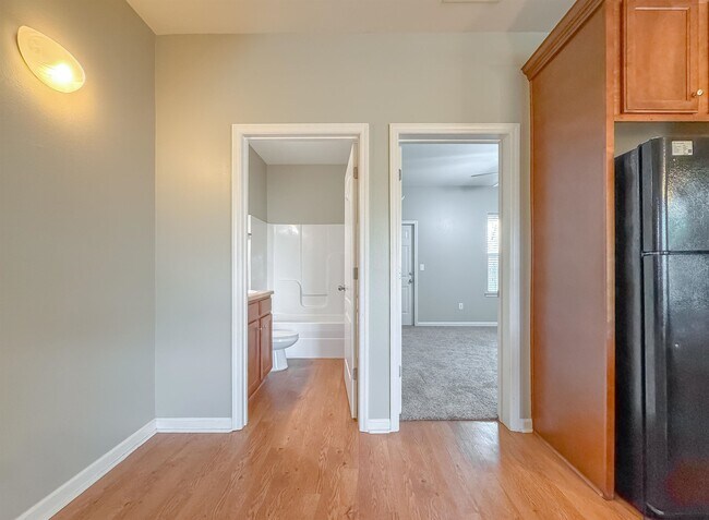 Building Photo - 1988 Green Castle Ln