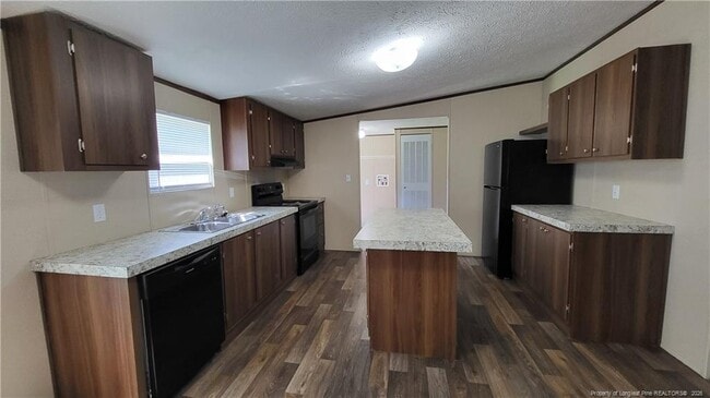 Building Photo - 115 Burns Rd