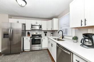 Building Photo - 3BD 2BA Grant’s Fresh Modern Charm in Nobl...