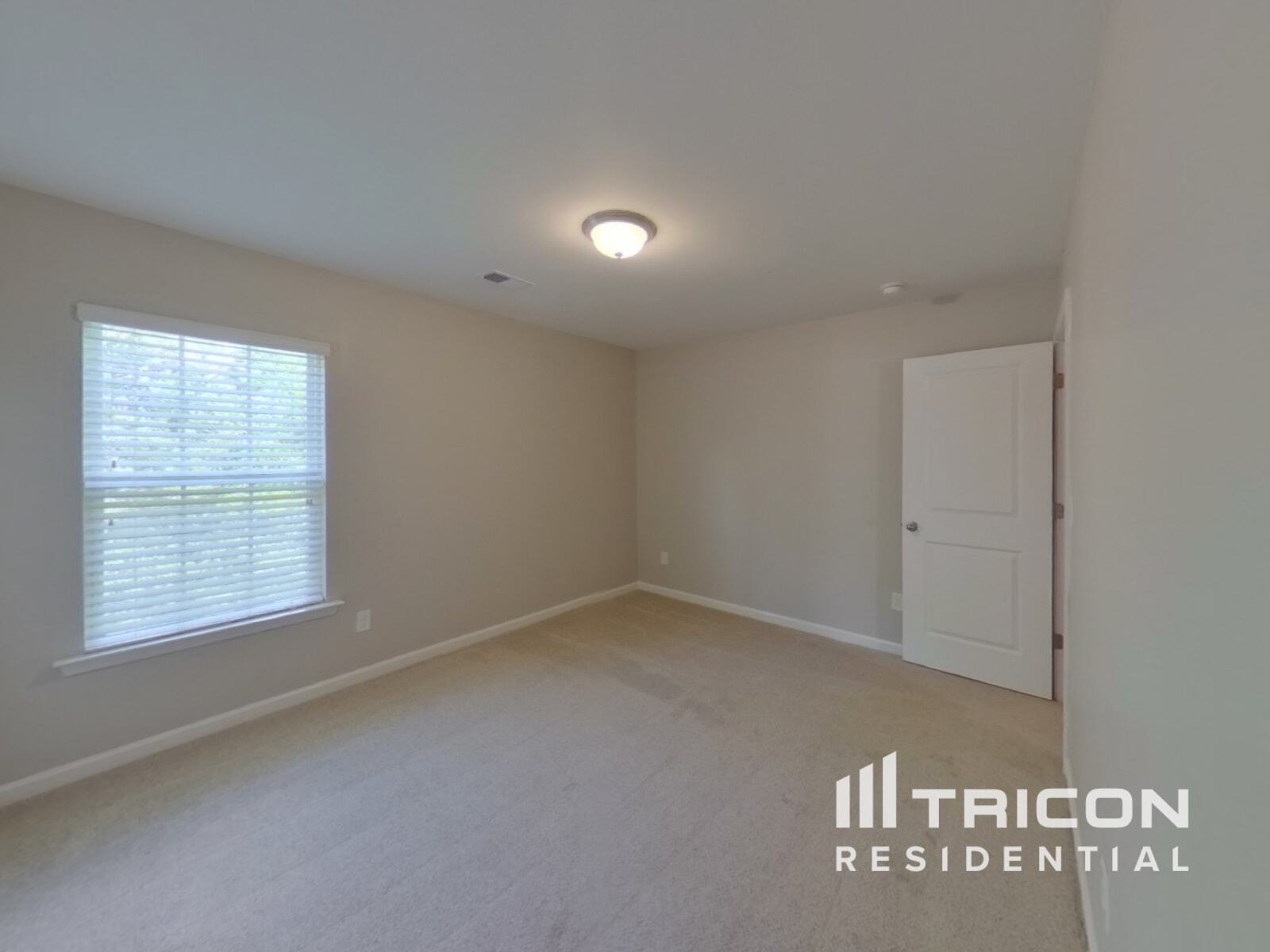Building Photo - 417 Saddleback Trl