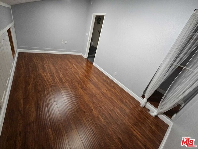 Building Photo - 290 Ridgeton Ln