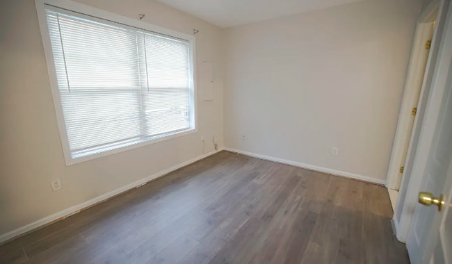 Building Photo - 1747 Wood Carriage Way