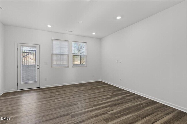 Building Photo - 1504 Crescent Townes Wy