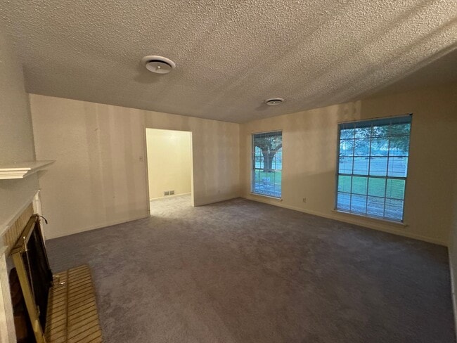 Building Photo - 4-Bedroom House for Rent in Killeen