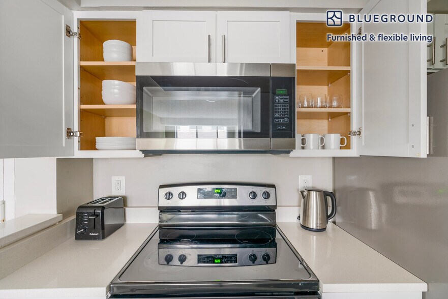 Building Photo - 2140 L St NW