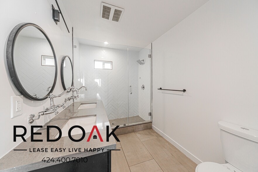 Building Photo - 3152 James M Wood Blvd