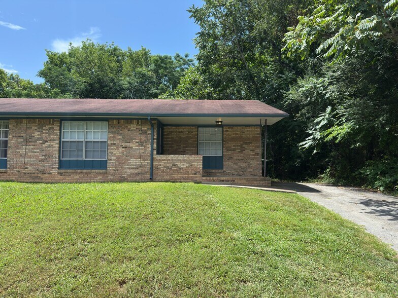 Building Photo - 8726 Millard Lee Ln
