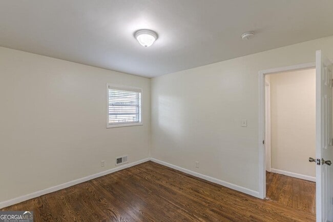 Building Photo - 2416 Timber Ridge Ct