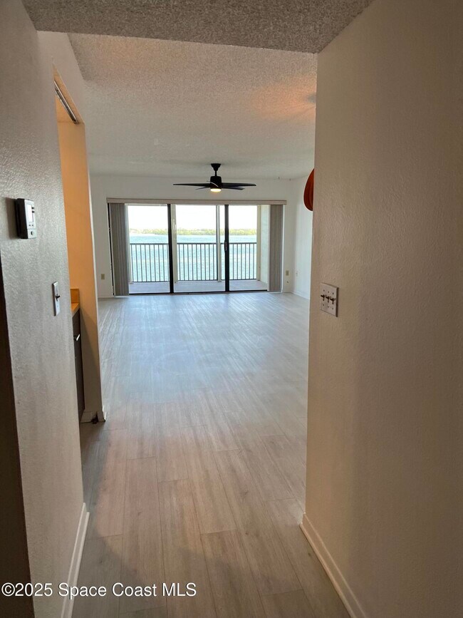 Building Photo - 250 S Sykes Creek Pkwy