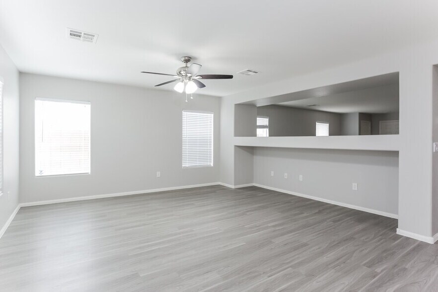 Building Photo - 6586 Pacific Screech Pl