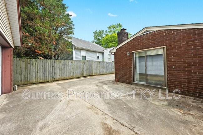 Building Photo - 10105 McNeely Lake Dr