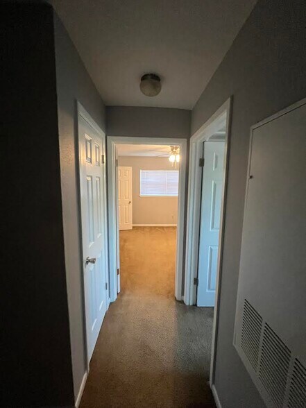 Building Photo - 2815 Longmire Dr