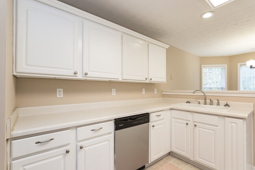 Building Photo - 205 Towler Shoals Dr